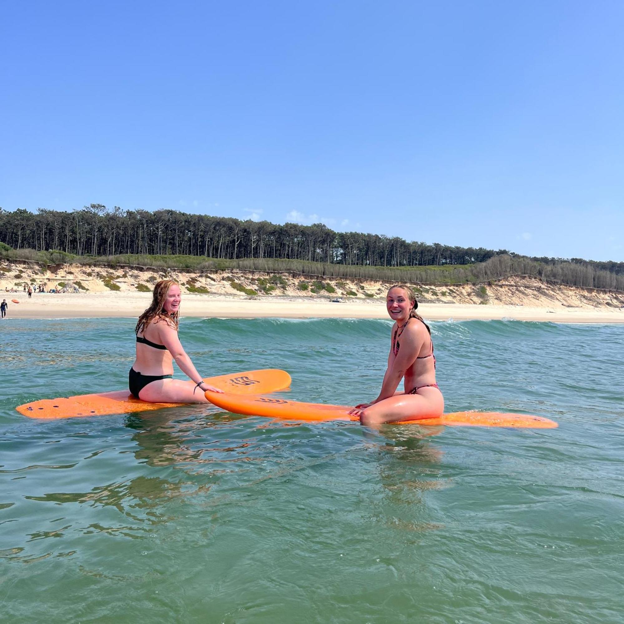 Maceda Surf Camp Villa Buitenkant foto